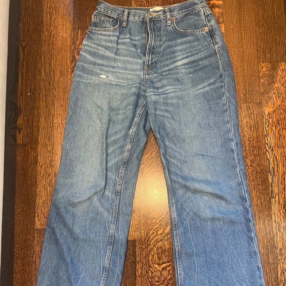 NWOT ZARA Dark Blue Jeans US 6